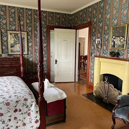Guilford Bed And Breakfast Exteriör bild